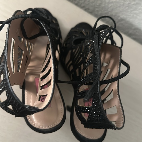 Betsy Johnson Elegant Black Lace-Up Women's Heels size 6.5 - Picture 5 of 7